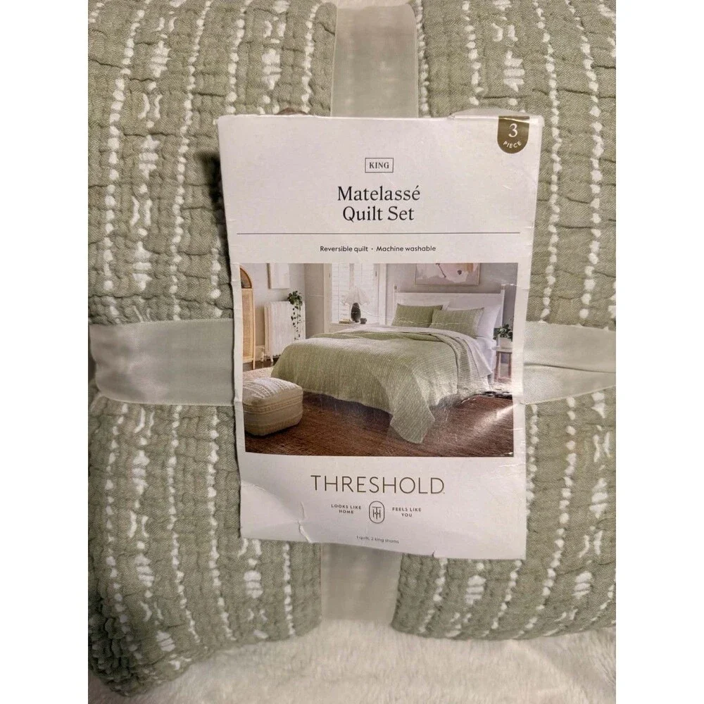 Threshold Tinker Stripe Green King Matelasse Quilt & Shams Set 3pc